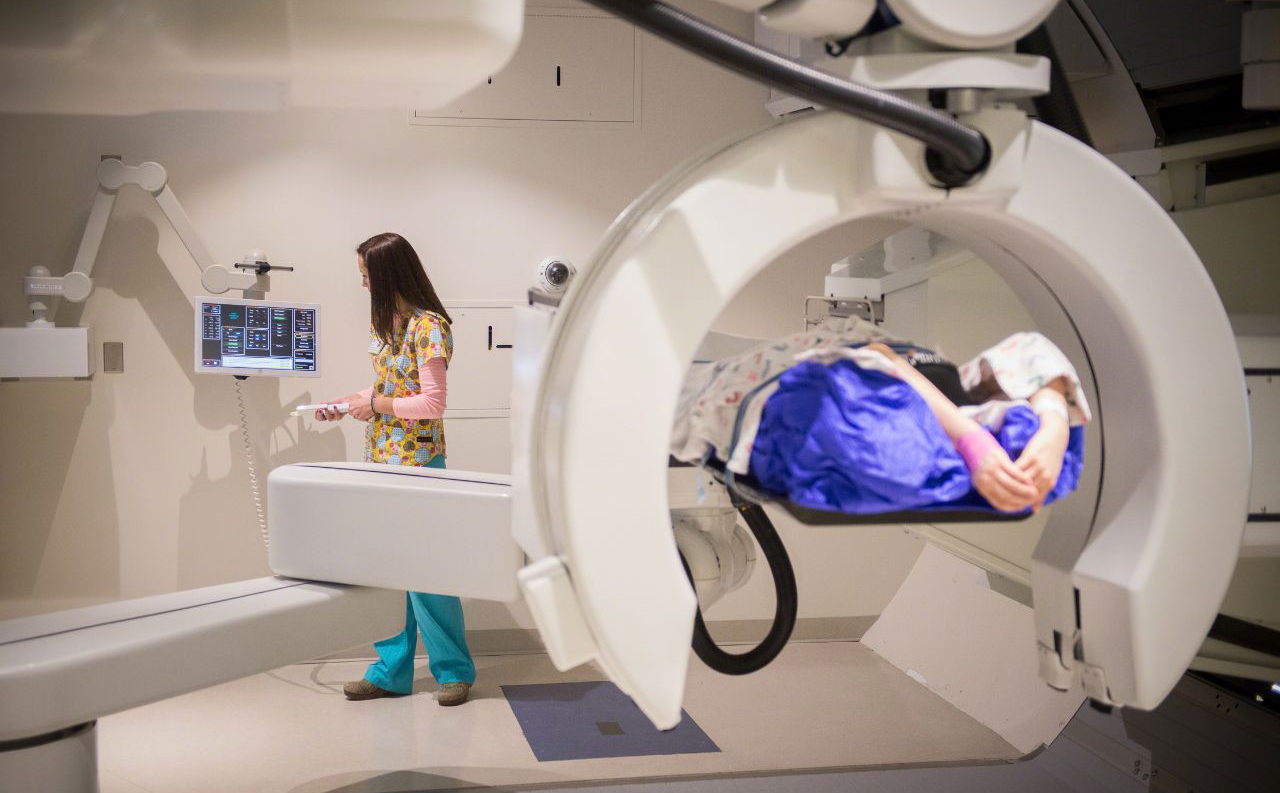 我院肿瘤放疗中心已完成160例在X线容积成像下的动态调强放射治疗，平均摆位误差3毫米以内-浙北明州医院